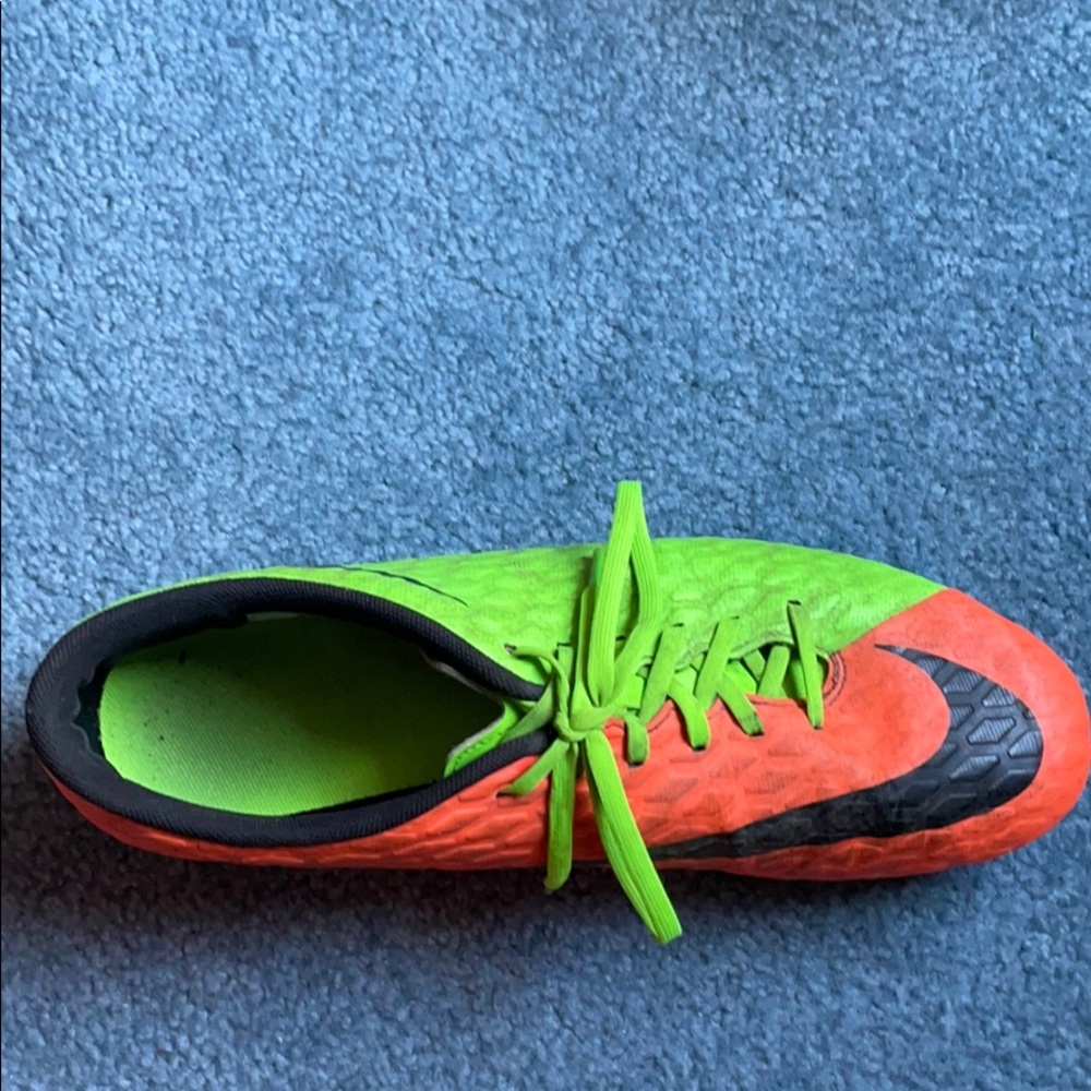 Nike men’s soccer cleats